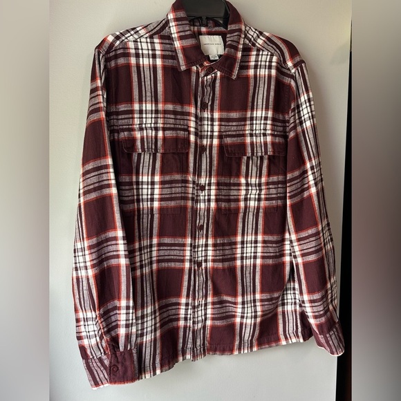ππ¦
American Eagle Flannel Plaid Button-Up Shirt - Picture 3 of 9